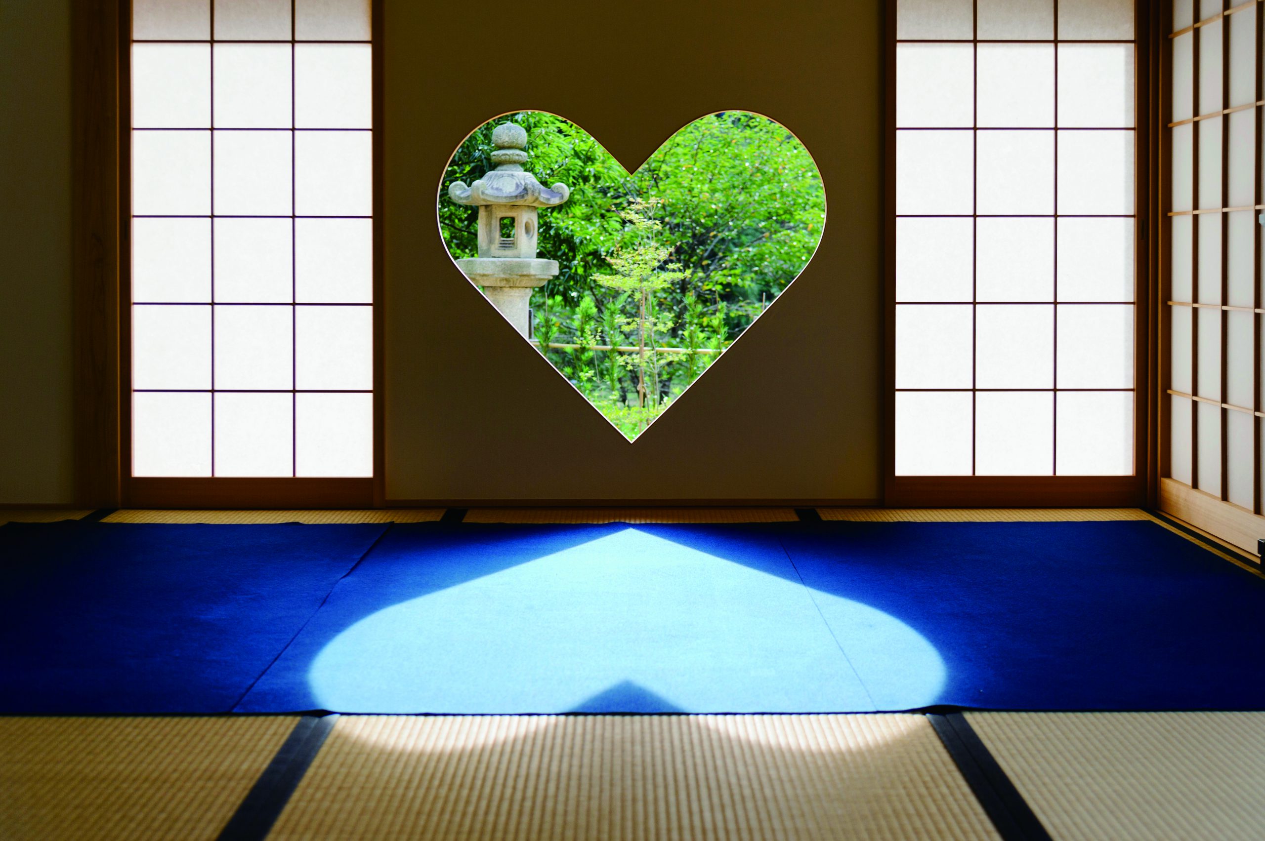 Ujitawara:Shoju-in Temple (Heart shaped window)