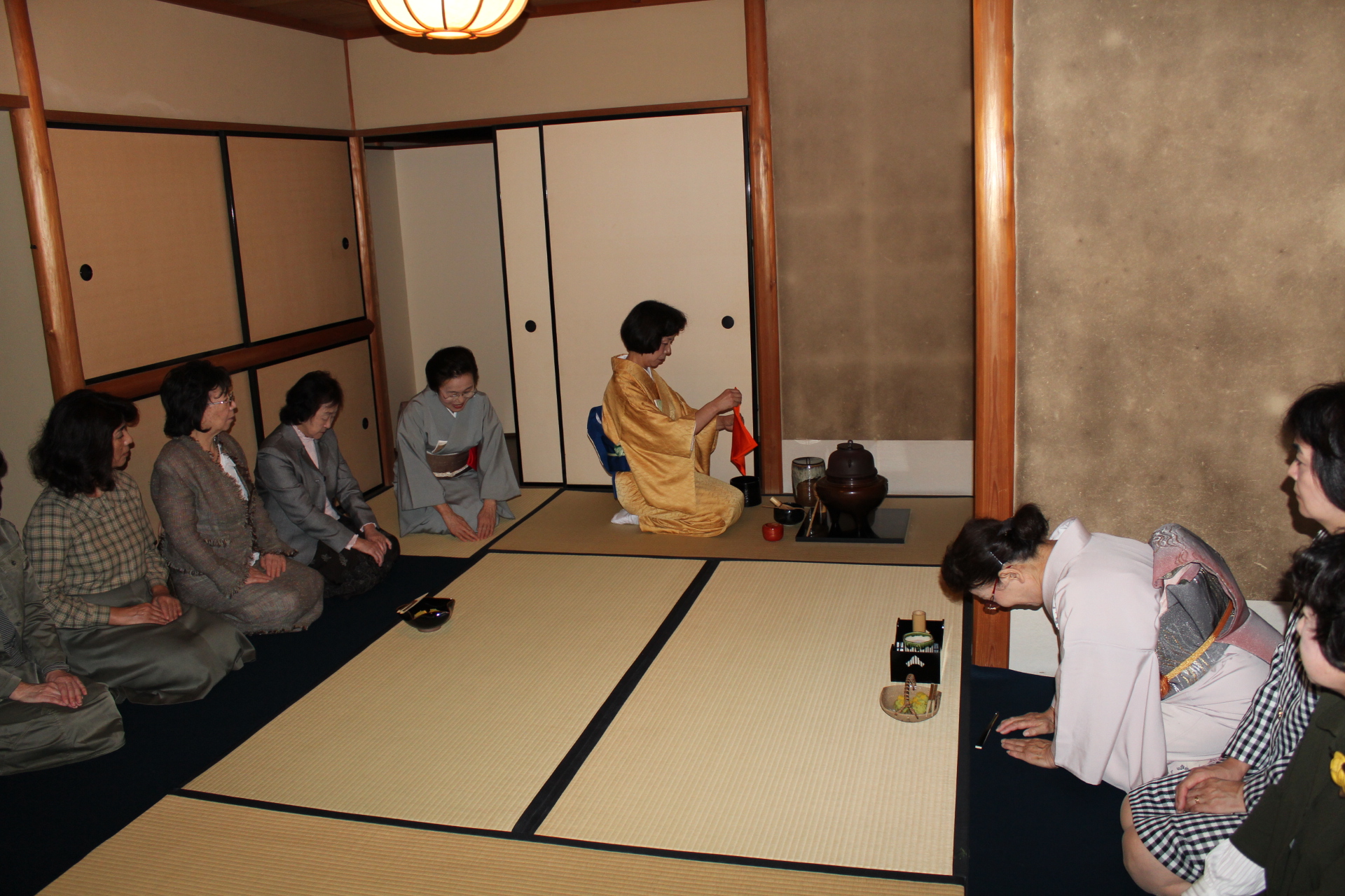 Yawata:Shokado Japanese Garden.Tea ceremony