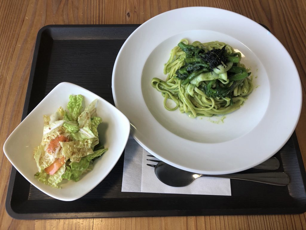 Touch, feel, drink and eat Tea at d:matcha Kyoto CAFÉ&KITCHEN